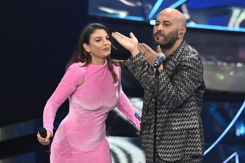 Sanremo 2024: ecco il look della terza serata del Festival dai Negramaro 2