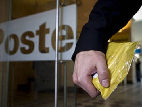 Poste, per risparmiare consegne a giorni alterni