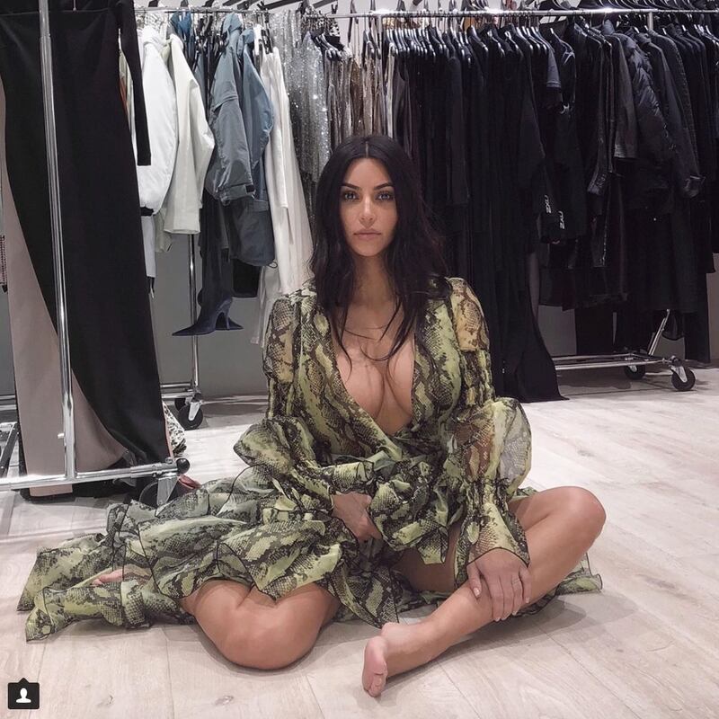 Kim Kardashian semi-nuda su Instagram: foto 4