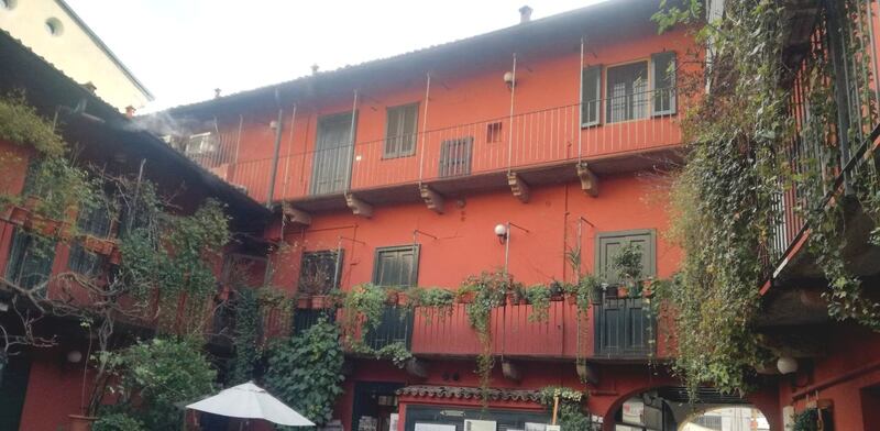 Case a ringhiera Navigli Milano