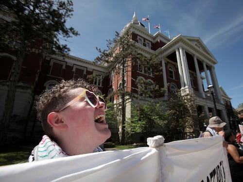 Il woke cambia nome ma resta nei campus Usa: così le università aggirano la stretta sui programmi DEI