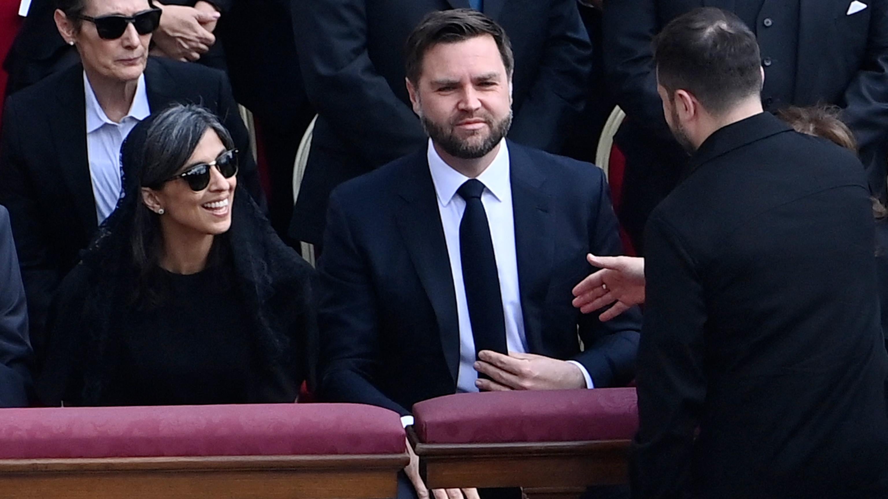 Bilaterale a Roma tra Vance e Zelensky: l'incontro è durato 30 minuti