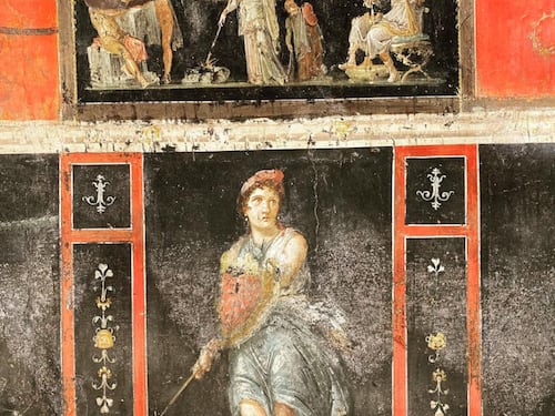 L'attivista della vera poesia rivelato dalla doppia identità