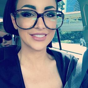 Jordan Carver riduce il seno maxi, social disperati 10