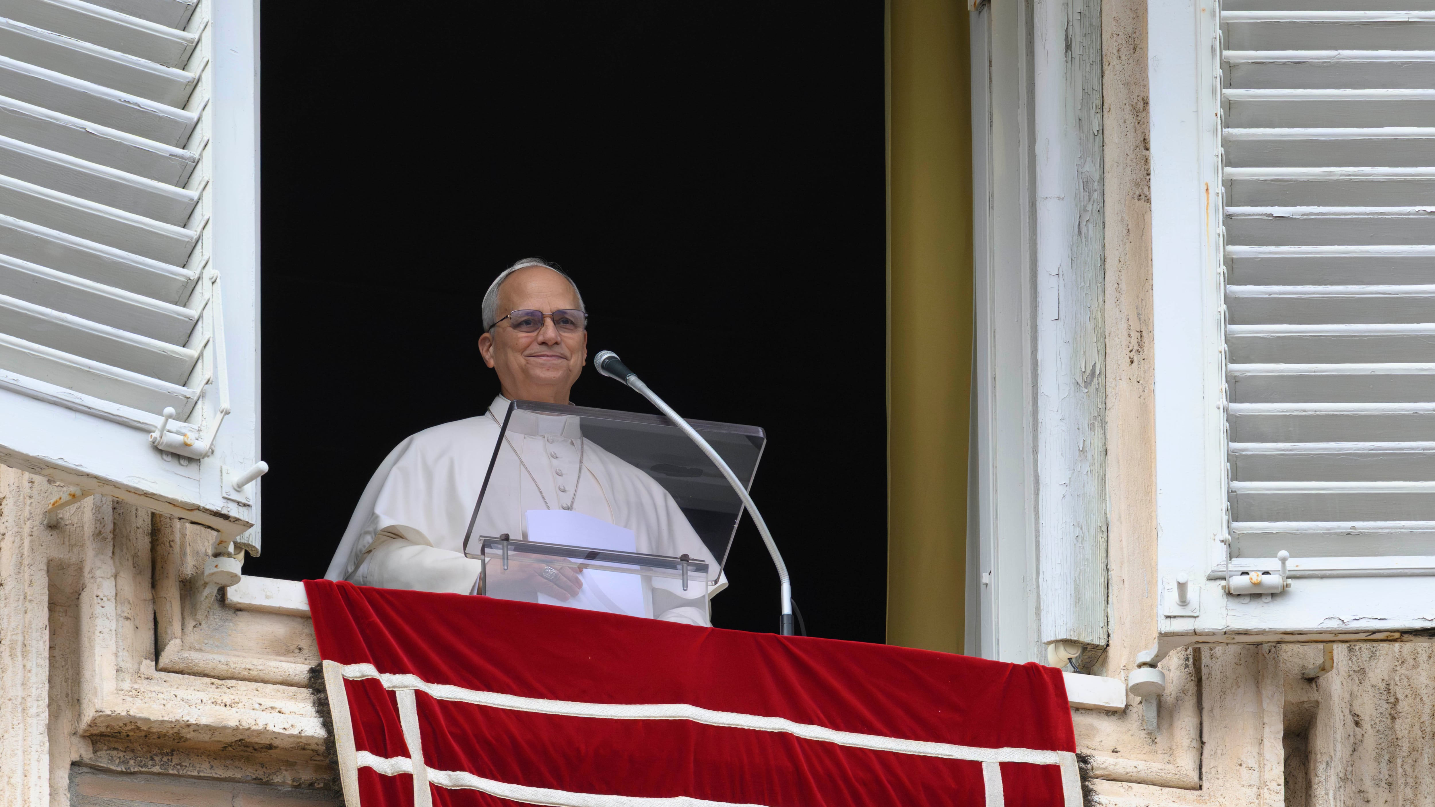 Finanze e fedelissimi: il risiko del Papa