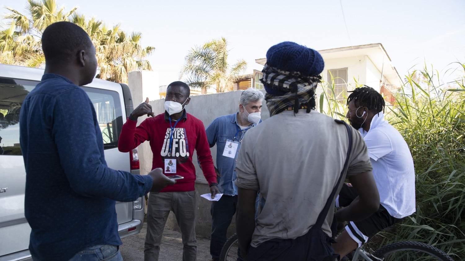 Ora la sanatoria sui migranti può fare esplodere il governo