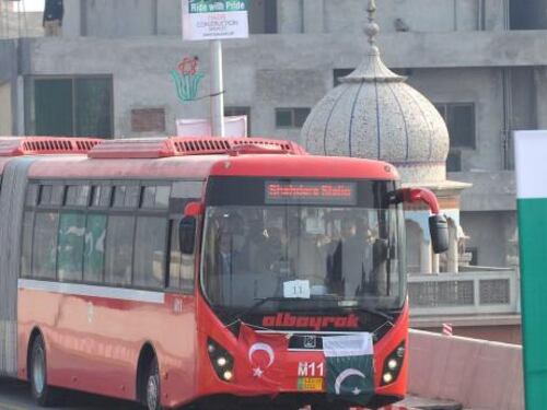 Allarme attentati a Istanbul: "Non prendete metro e bus"