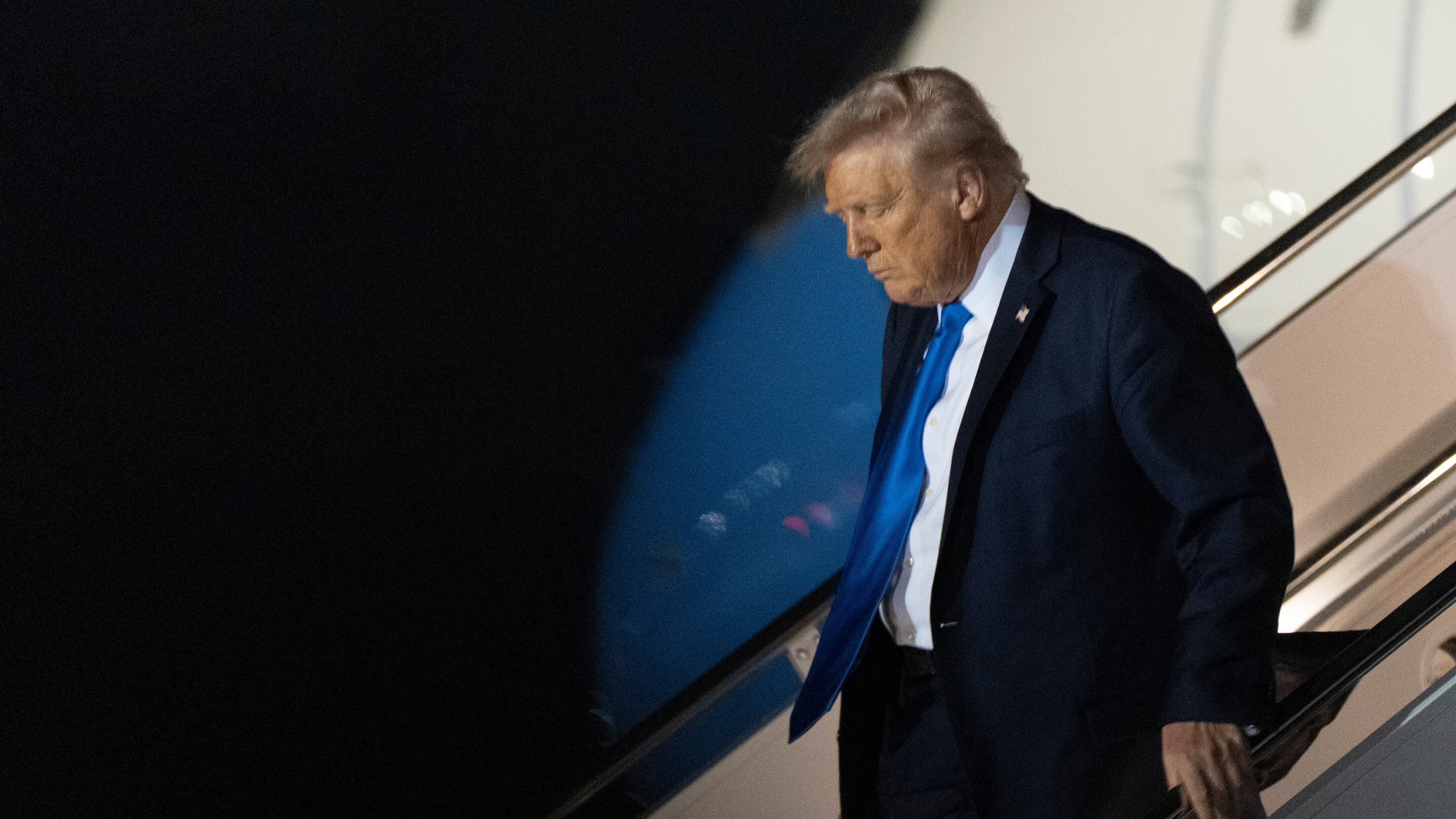 Allarme sicurezza alla Casa Bianca: cosa succede tra Trump e gli 007