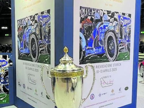 Auto d'epoca pronte per la Milano-Sanremo