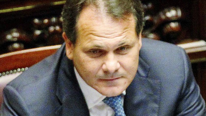 Assolto l'ex ministro Romano Per lui volevano far cadere il Cav
