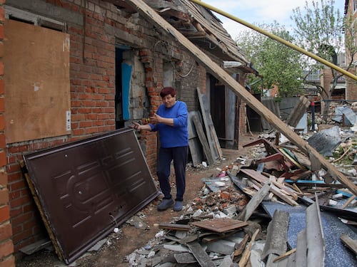 Zelensky: "Operazione militare russa fallita. Ora negoziati su Azovstal". Mosca dice no