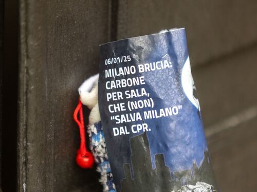 “Il sindaco faccia chiudere il Cpr”. “Prendo tempo”. Sinistra spaccata a Milano sul centro per i migranti