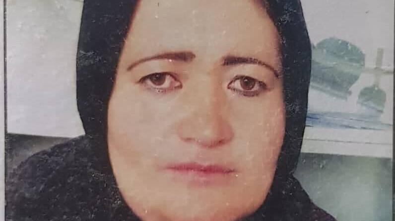 "Poliziotta incinta uccisa davanti ai parenti": l'orrore dei talebani