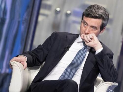 "Il reato non si applica...". La gaffe di Orlando scatena il web