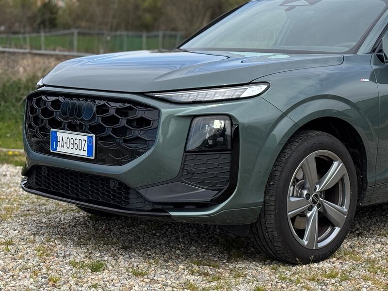 Nuova Audi Q3: la gallery 17