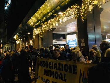 Milano, arriva la protesta dei pendolari: "#Adesso basta disservizi, cancellazioni e poca sicurezza" 3