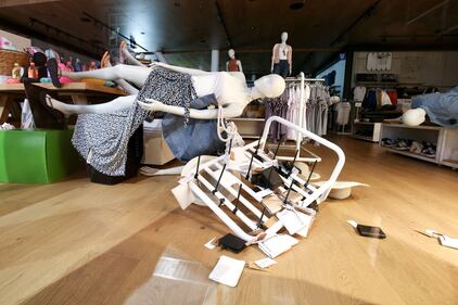 Nuova Zelanda: scossa di terremoto di magnitudo 7.8 14