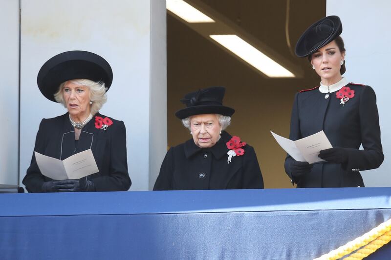 Camilla Parker Bowles, la duchessa di Cornovaglia in foto 4