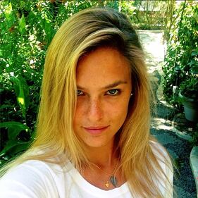 Bar Rafaeli e gli scatti su Instagram 7