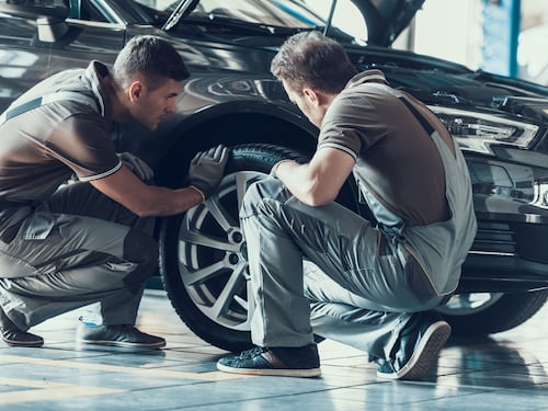 Cambio gomme auto 2024: quando sostituirle, multe e sanzioni