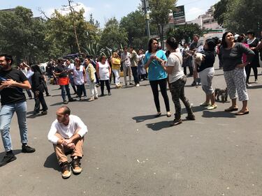 Messico, tremendo terremoto mette in ginocchio la capitale 4