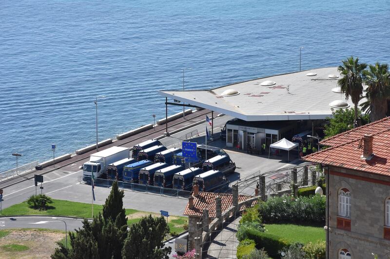 La Francia blinda i confini con l'Italia 3