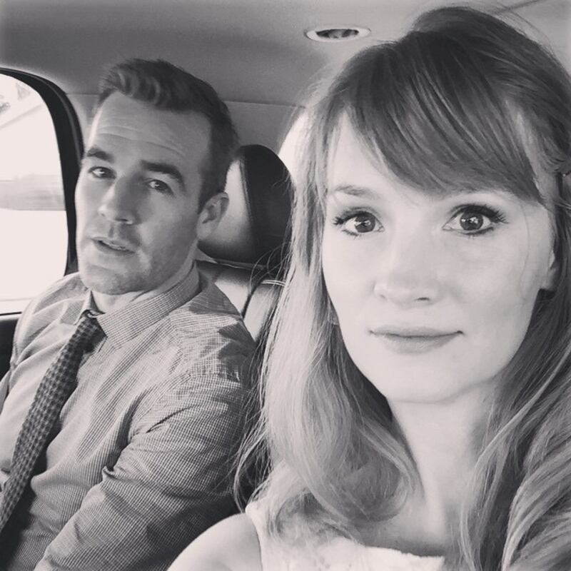 James e Kimberly Van Der Beek: foto di famiglia in attesa del quarto figlio 12