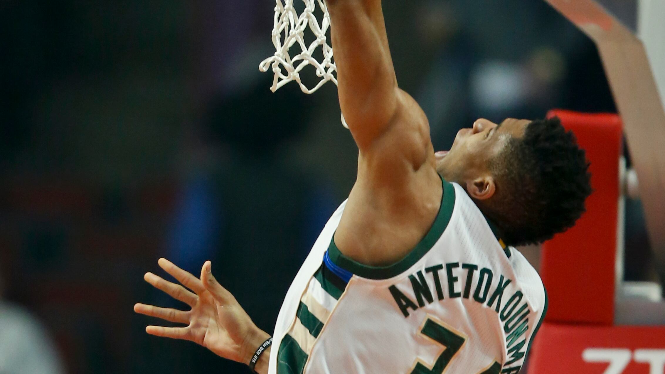 Cenerentolo gioca a basket. Da ambulante a stella Nba