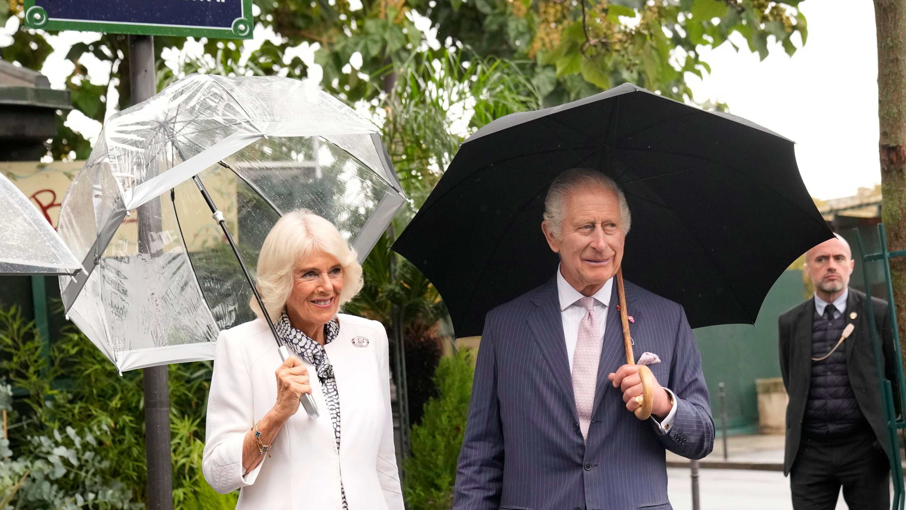 Coppie reali a pezzi ma non Carlo e Camilla. Ecco perché