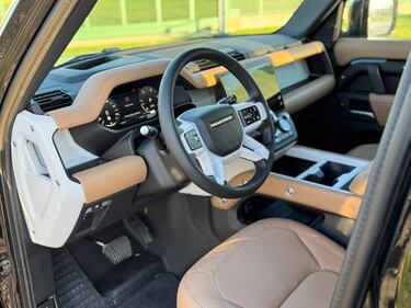 Land Rover Defender sei cilindri diesel: tutte le foto 7