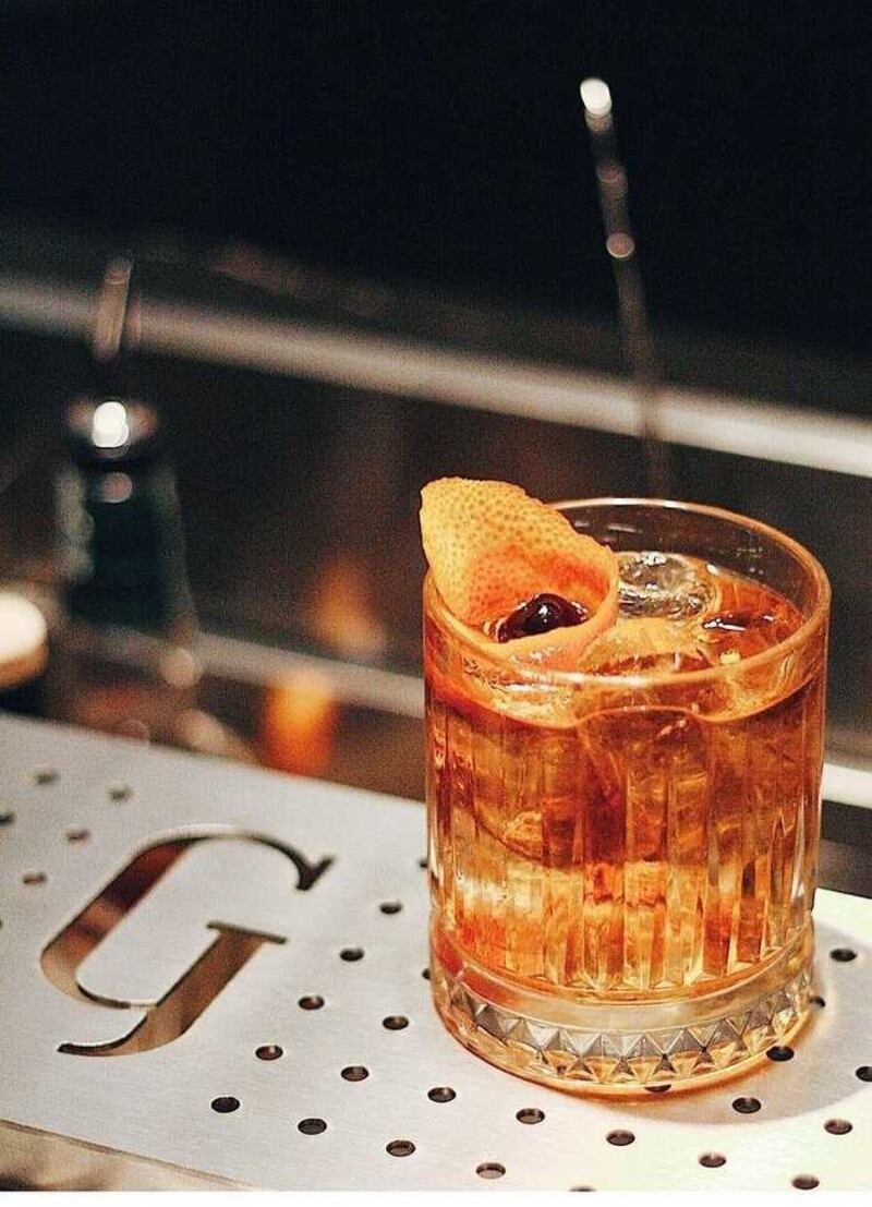 Un drink.