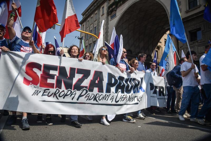Milano: le foto del Remigration Summit organizzato dalla Lega 5