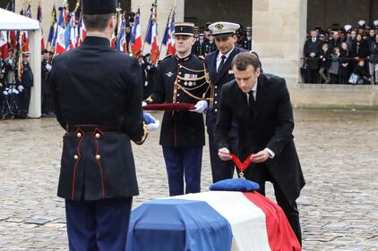 La Francia s'inchina al gendarme eroe 3