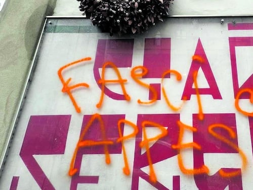 Imbrattato il murales dedicato a Ramelli. "Grazie a chi ha ripulito, l'odio non vince"