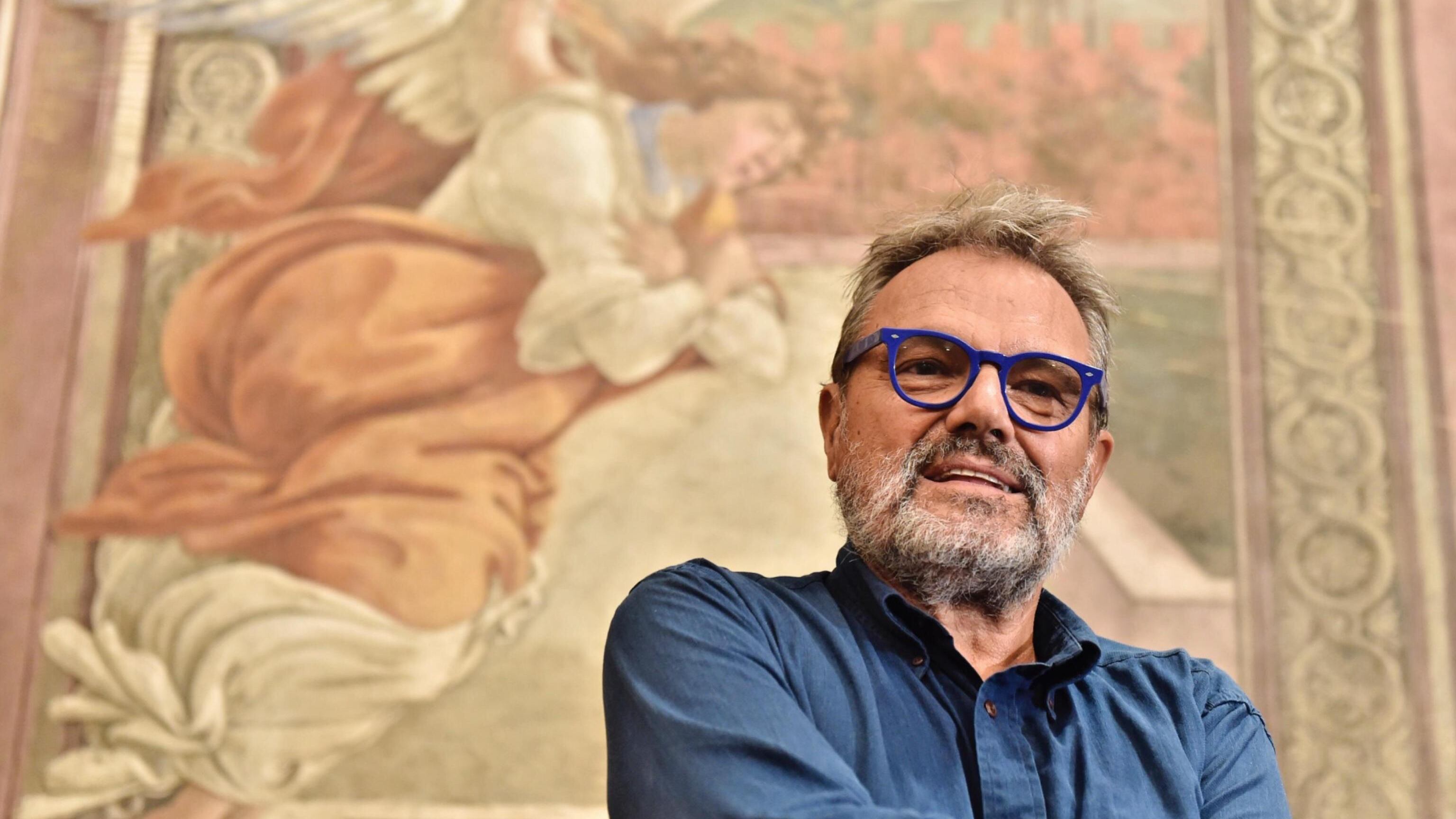 "Poveretto, che pena". La lezione di Salvini contro l'odio di Toscani sul Cav