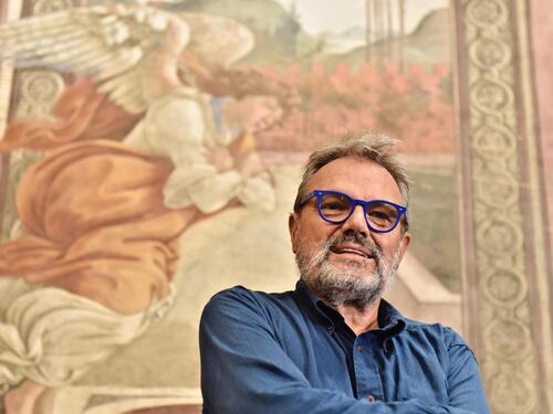 "Razzista e fascista". Oliviero Toscani choc: odio rosso contro Giorgia Meloni