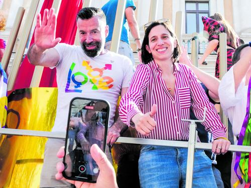 In silenzio sulle chat, ma per i paladini Lgbt era tutto "omofobia"