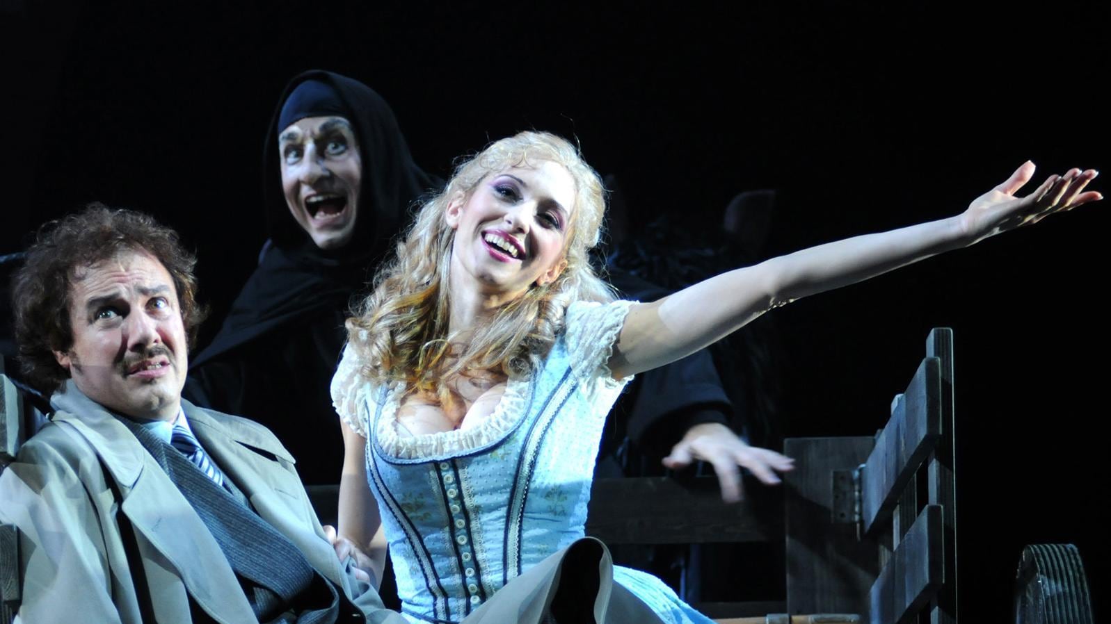 Parata di stelle per festeggiare il decennaleIL TEATRO DELLA LUNAUna stagione ricchissima tra musica, commedia ed eventi speciali