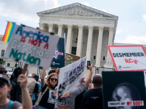 Usa, la Corte Suprema blocca i finanziamenti pubblici per l’aborto