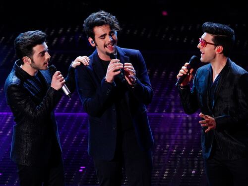 Il Volo canta a sorpresa in Duomo