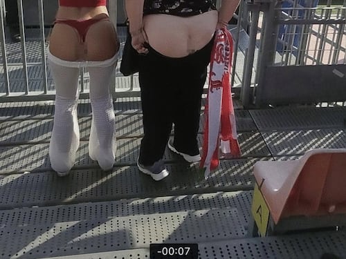 Spunta un "doppio lato B": cosa è successo in curva a Venezia