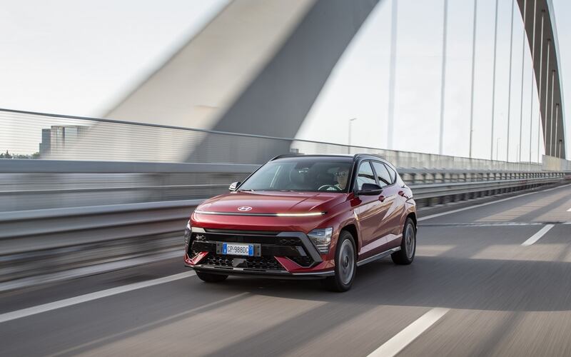 Nuova Hyundai Kona 2023, guarda tutte le immagini 16