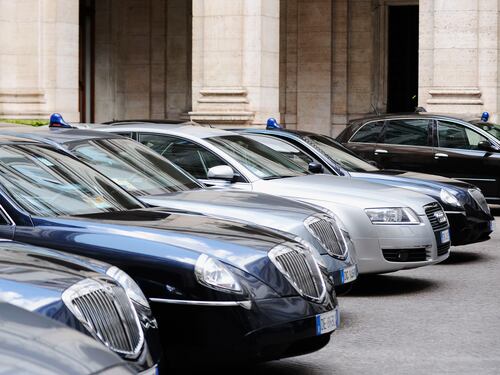 Spendiamo altri 133 milioni per le auto della P.A.