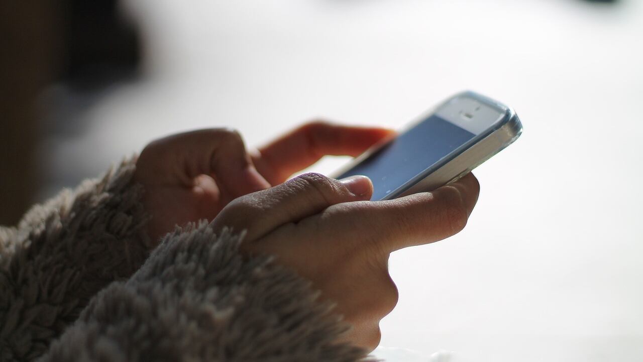 Hai inviato un sms e poi ti sei pentito? Ecco il trucco per cancellarlo in tempo