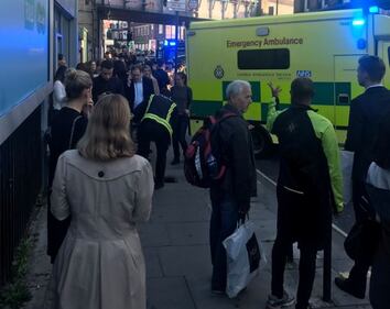 Le immagini dell'ordigno rudimentale esploso a Londra 4