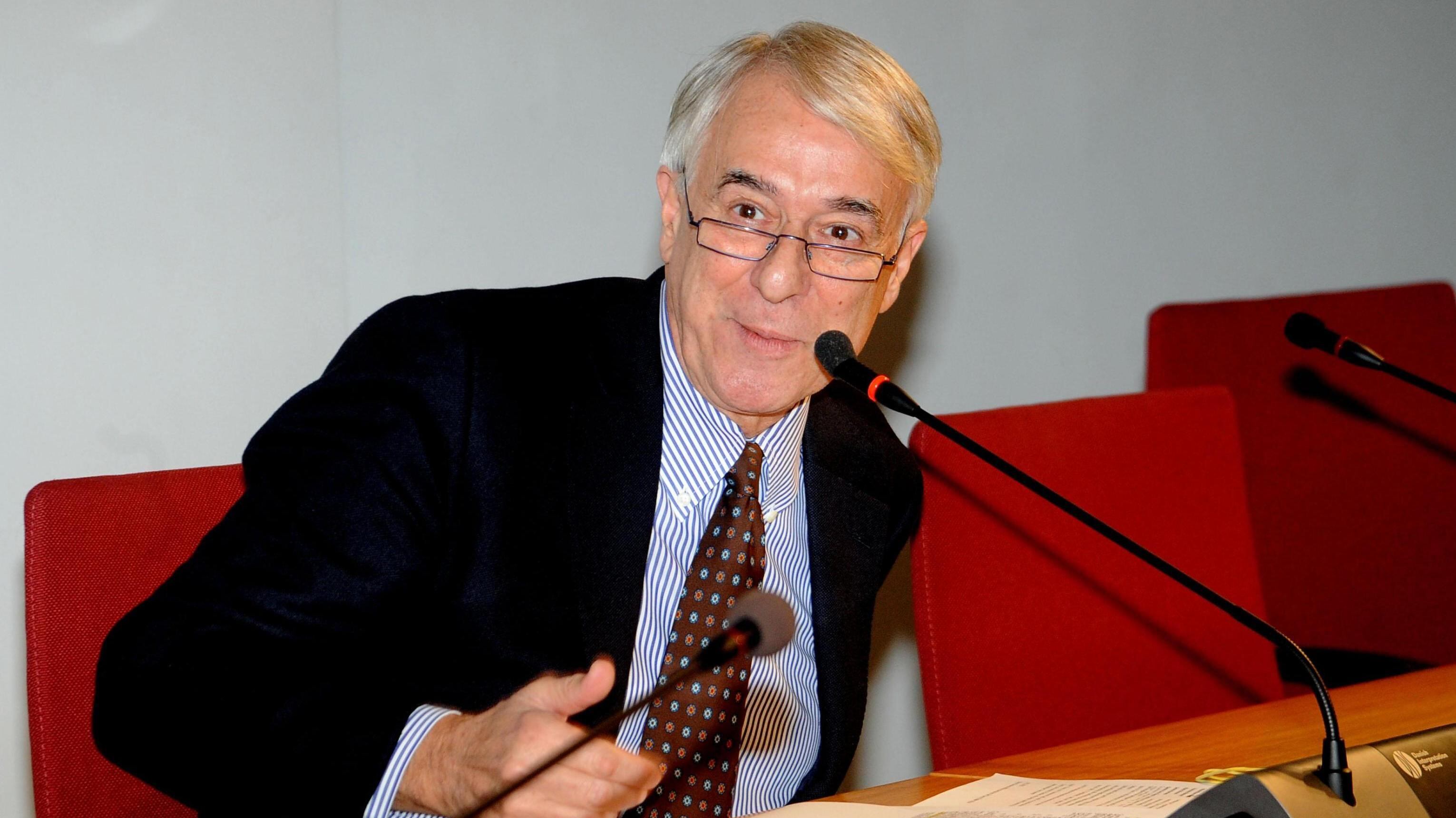 Gaffe, autogol e incertezza Pisapia pensa alla ritirata