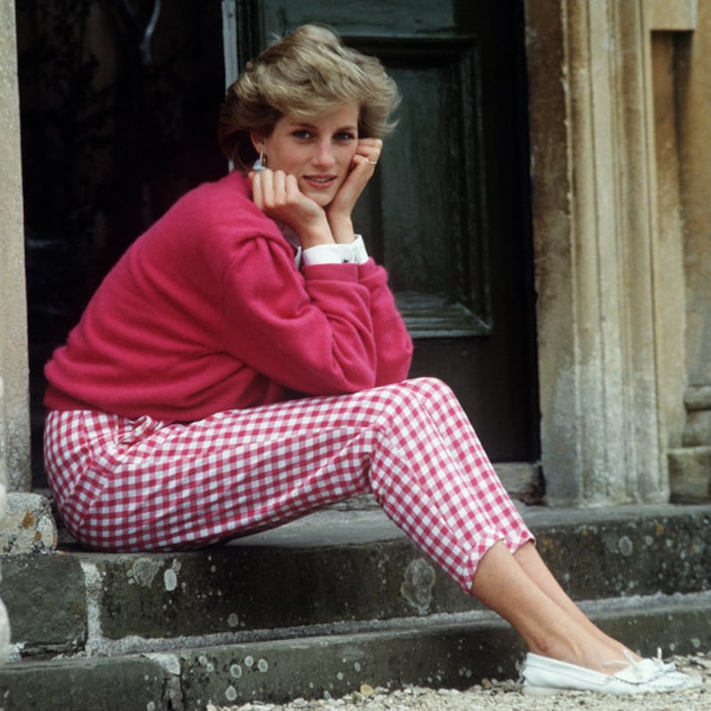 Lady Diana, le foto della principessa triste 9