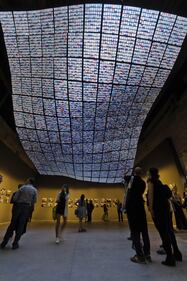Alla Biennale di Venezia, fra arti-star e idee etno-chic 4