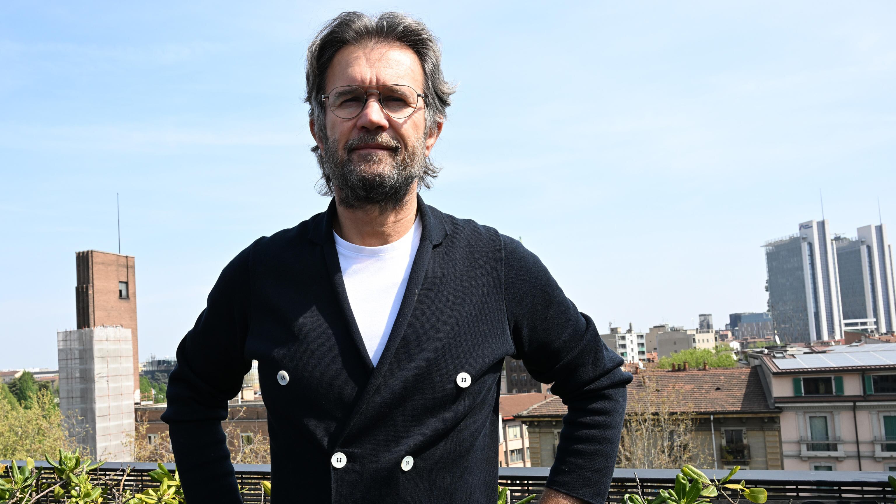 Carlo Cracco: "A fare il mio mestiere non diventi ricco. Mia moglie? Gelosissima"