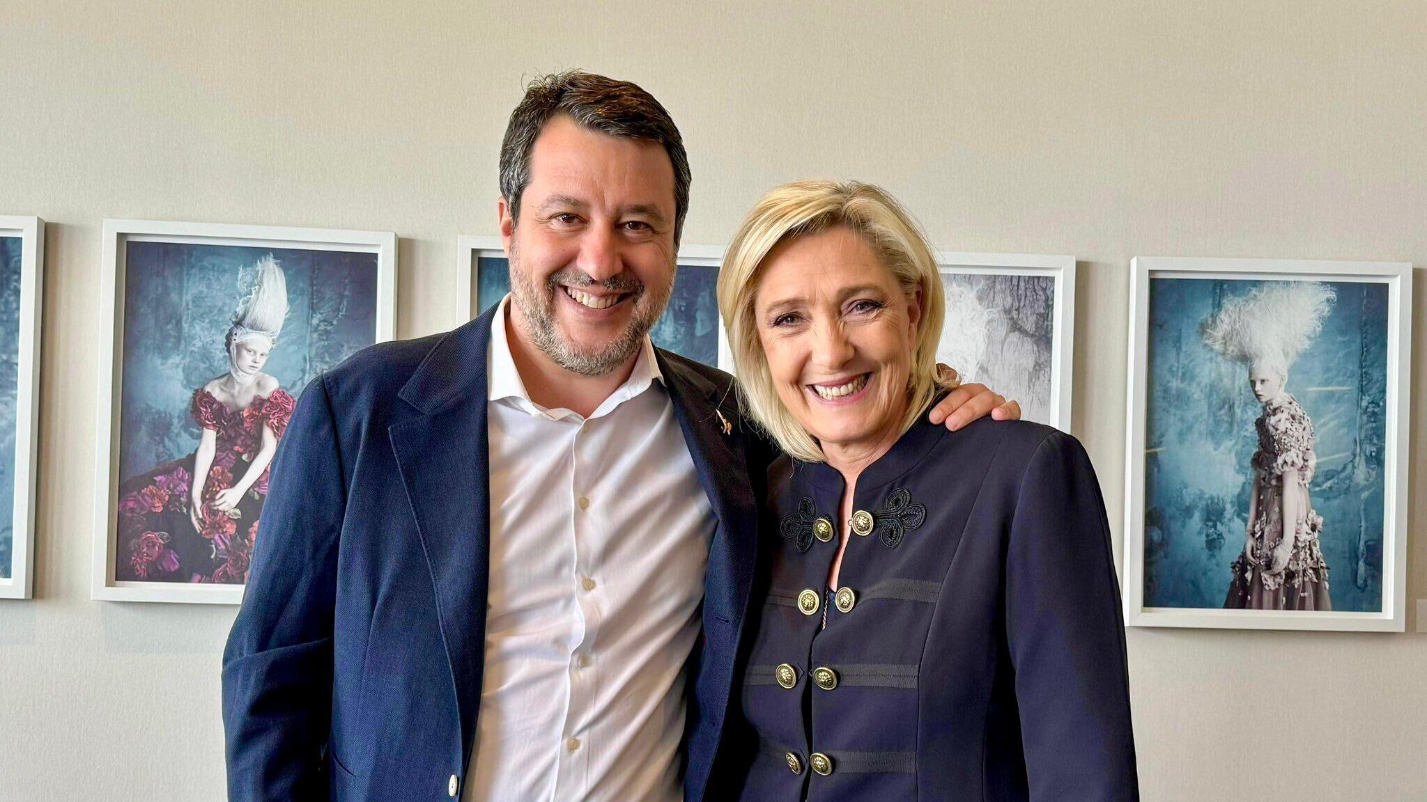 "Rivoluzioneremo l'Ue contro sinistra ed eco-fanatici". Il patto Salvini-Le Pen a Bruxelles